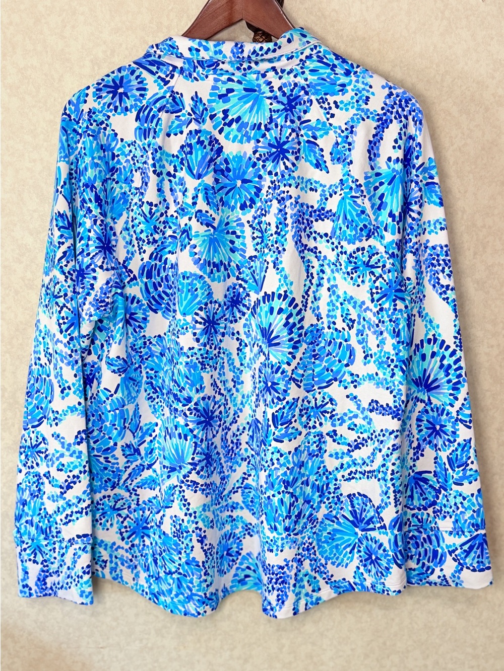 Lilly Pulitzer Blue & White Floral Quarter-Zip Pullover Tennis Golf Resort Top - Picture 4 of 9